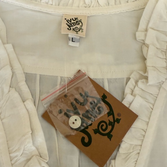 Ivy Jane White Ruffle Blouse - Picture 3 of 5